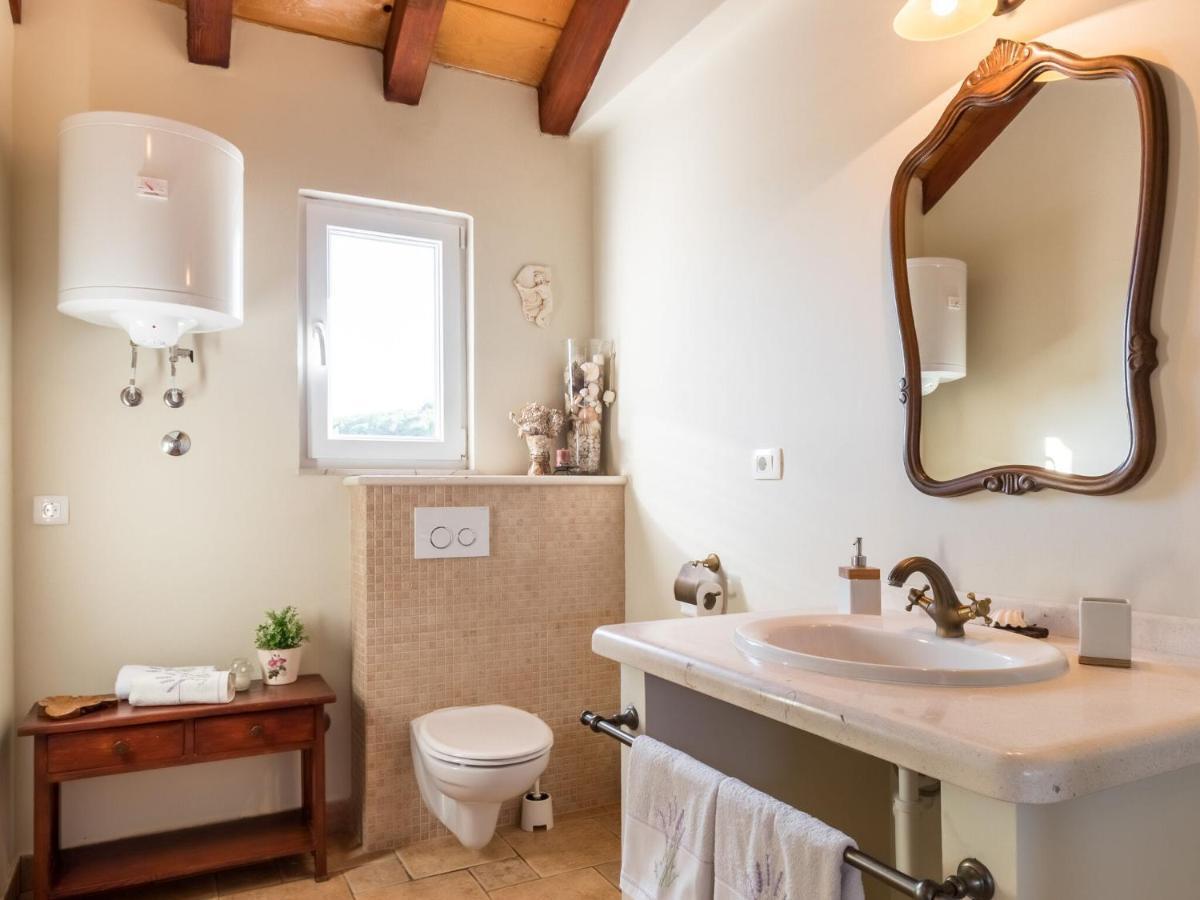 Luxurious Villa In Selca With Pool Экстерьер фото